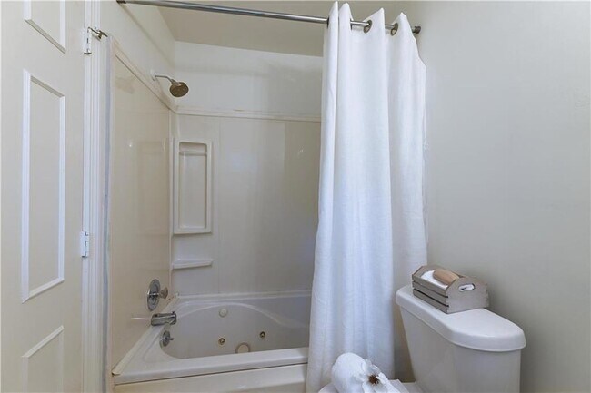 Building Photo - 1697 Cedar Bluff Way