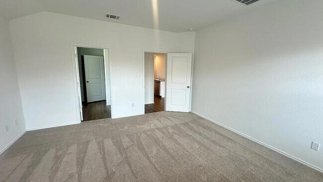Building Photo - 121 Tofalla