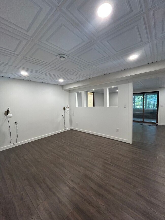 Building Photo - Charming 3-Bed Home in Bella Vista, AR