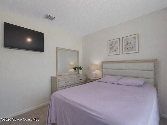 Building Photo - 301 Haines Rd SW