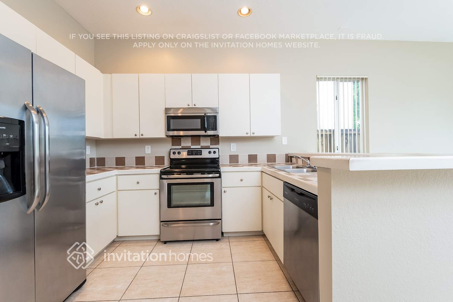 Building Photo - 16362 SW 50th Terrace