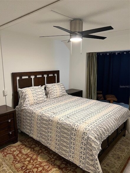 Building Photo - 1100 Martinique Dr