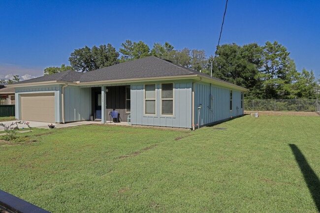 Building Photo - 2720 Jewel Rd