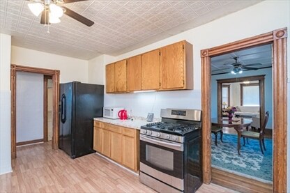 Building Photo - 855 Belmont Ave