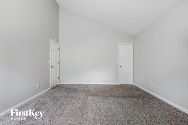 Building Photo - 619 Shadow Valley Ct