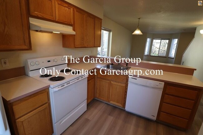 Building Photo - 4861 SW 150th Pl