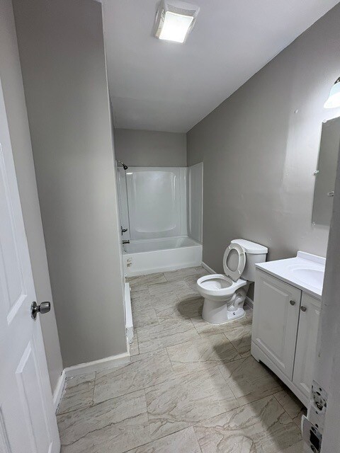 Building Photo - 56 Ashley St