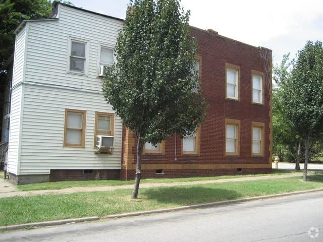 Building Photo - Reedy Apartments