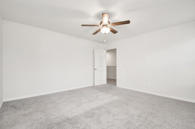 Building Photo - 7819 Royalwood Dr