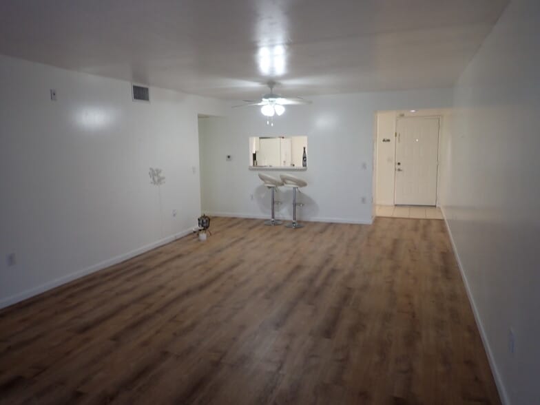 HARDWOOD FLOORS - 1601 SW 128th Ter