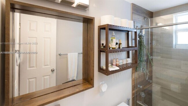 Building Photo - 626 Meridian Ave