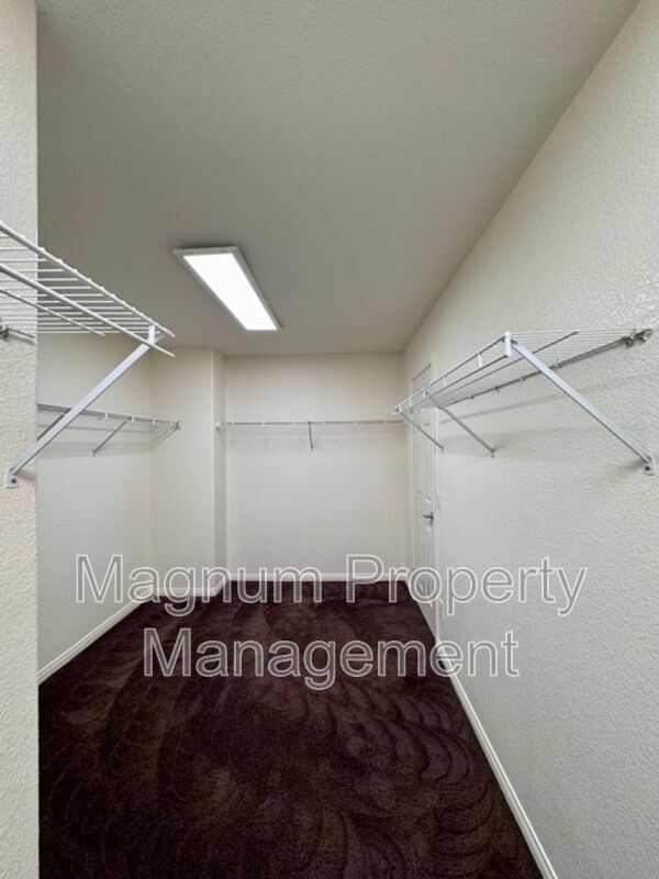 Building Photo - 45632 Corte Royal