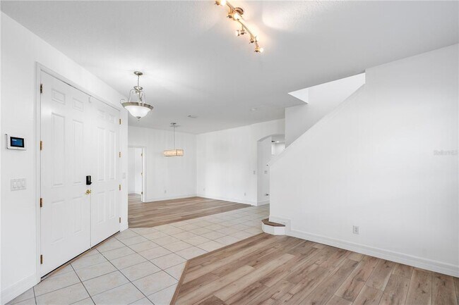 Building Photo - 10888 Cory Lake Dr