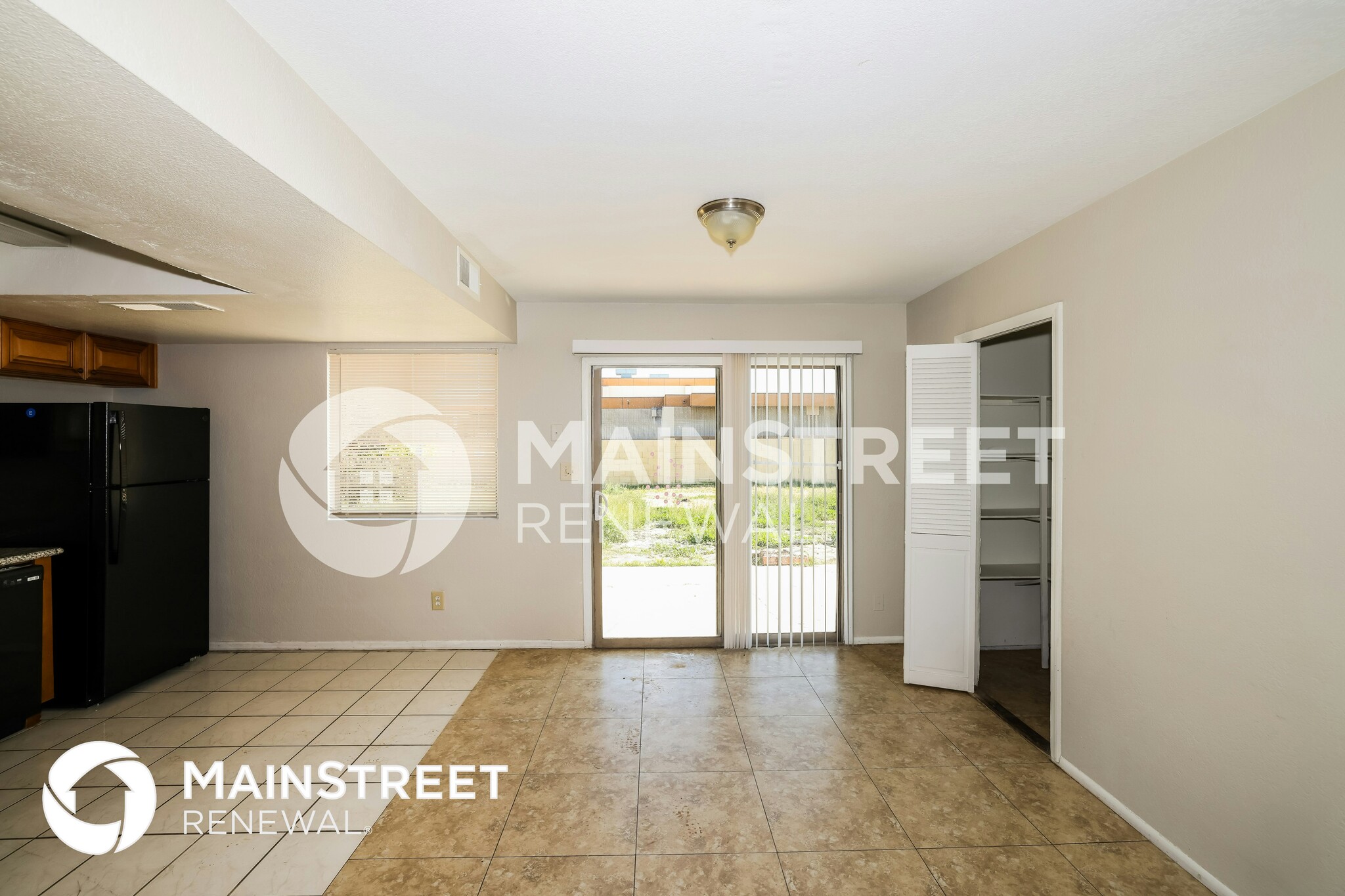 Building Photo - 3043 N 75th Dr