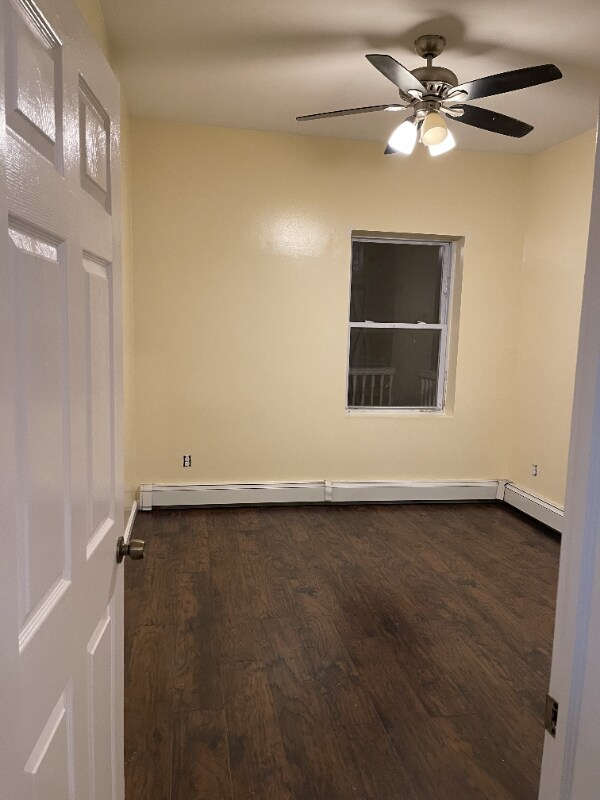 Building Photo - 218 Hopkins Ave