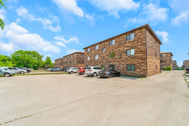 Building Photo - 9102 Franklin Ct