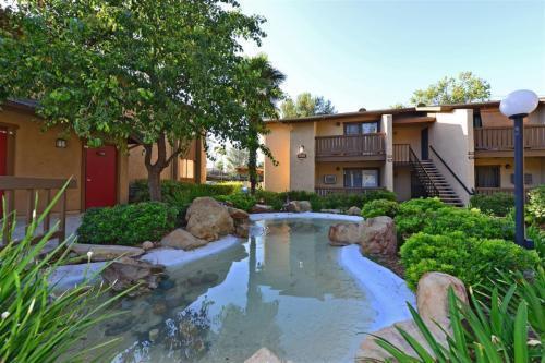 Building Photo - Renovated One Bedroom Condo in Mira Mesa w...