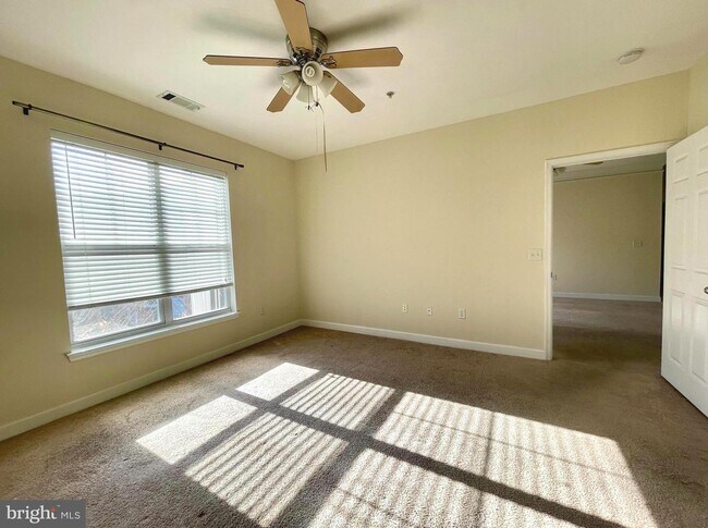 Building Photo - 501 Hungerford Dr
