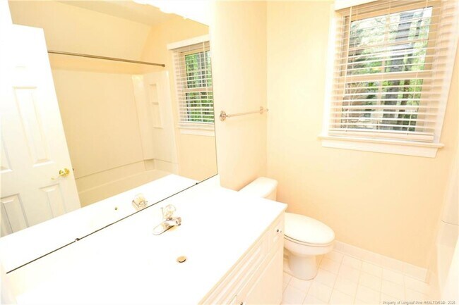 Building Photo - 5445 Brushy Meadows Dr