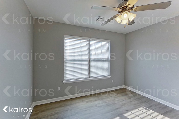 Building Photo - 713 S Patterson Dr