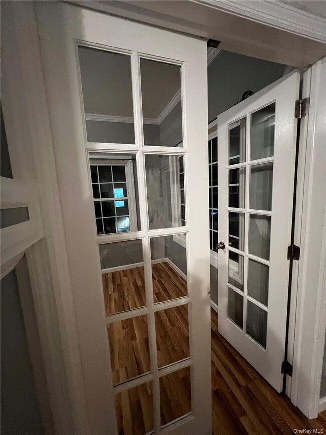 Building Photo - 349 Warwick Ave