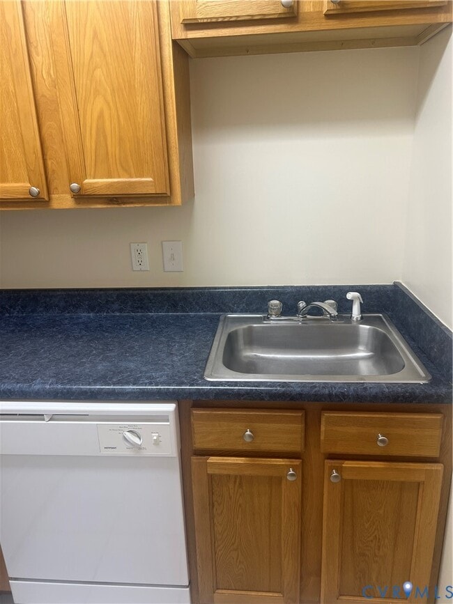 Building Photo - 3447 Prince George Dr