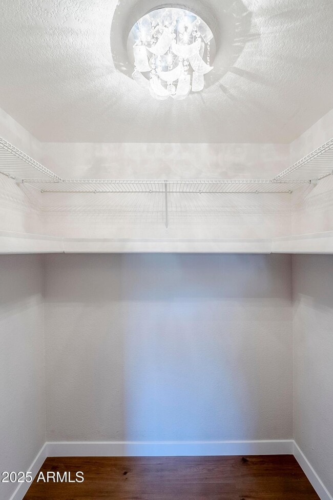 Building Photo - 5995 N 78th St