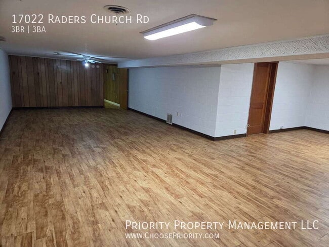 Building Photo - 17022 Raders Church Rd