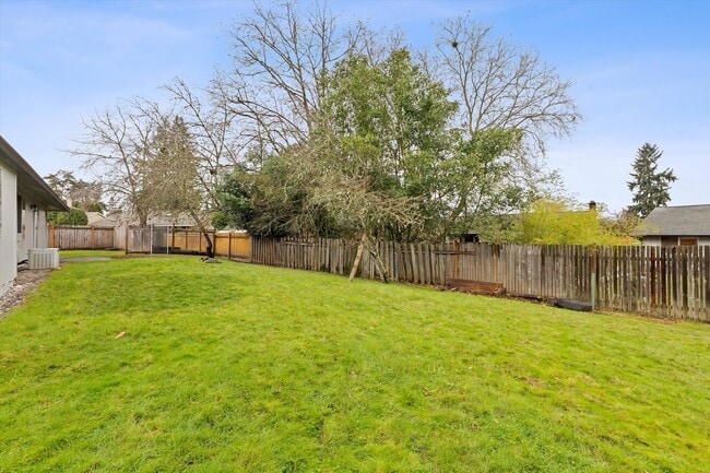 Building Photo - Charming 3-Bedroom Home on Quiet Cul-de-Sac