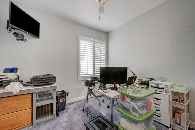 Building Photo - 4 Bedroom With a Pool in North Las Vegas- ...