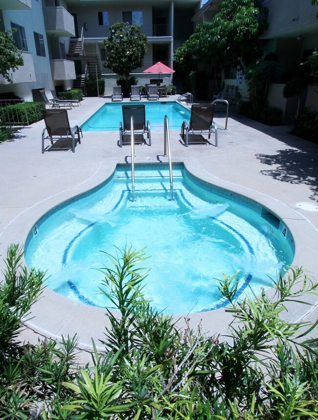 Spa - Crown Encino Apartment Homes