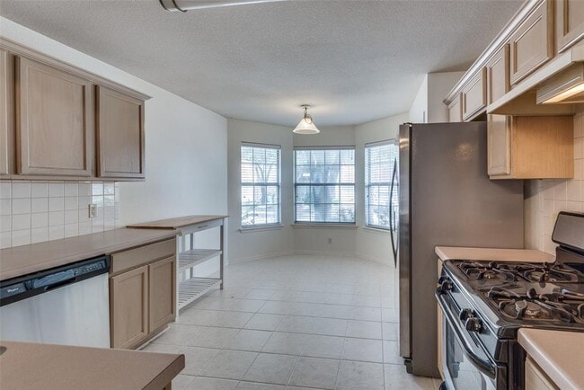 Building Photo - 1723 Rosenborough Ln S