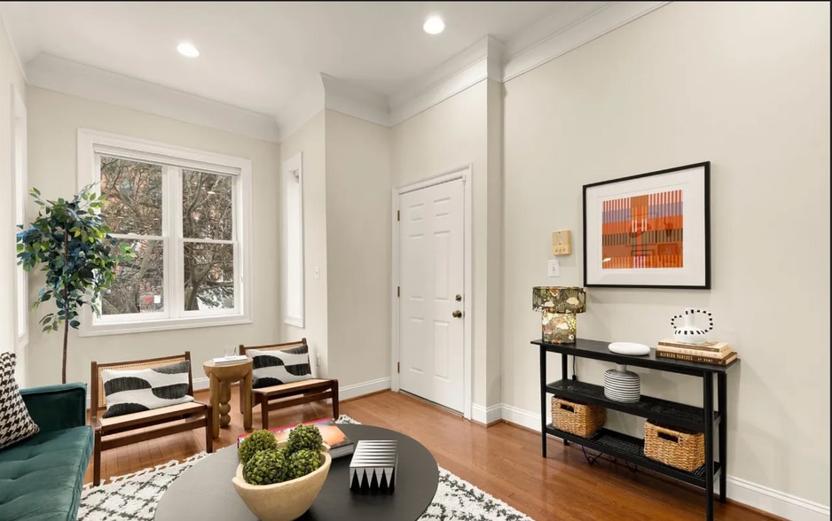 Building Photo - 1512 Park Rd NW