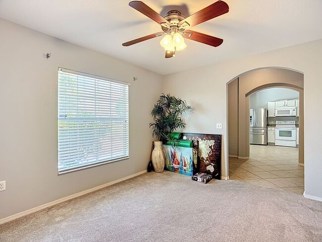 Building Photo - 1152 Bowline St