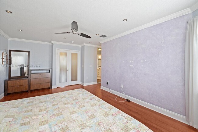 Building Photo - 15376 14th Manor