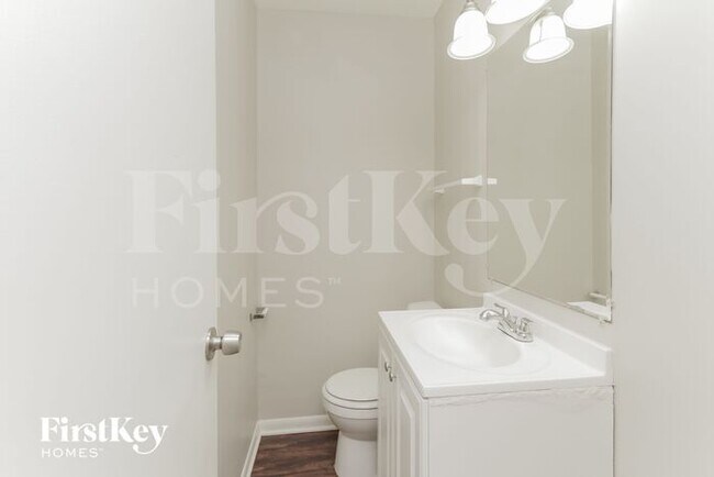 Building Photo - 17031 S 88th Ave