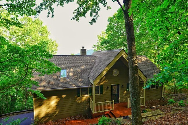Building Photo - 127 Columbine Dr