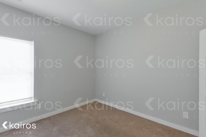 Building Photo - 7079 Shadesbrook Dr