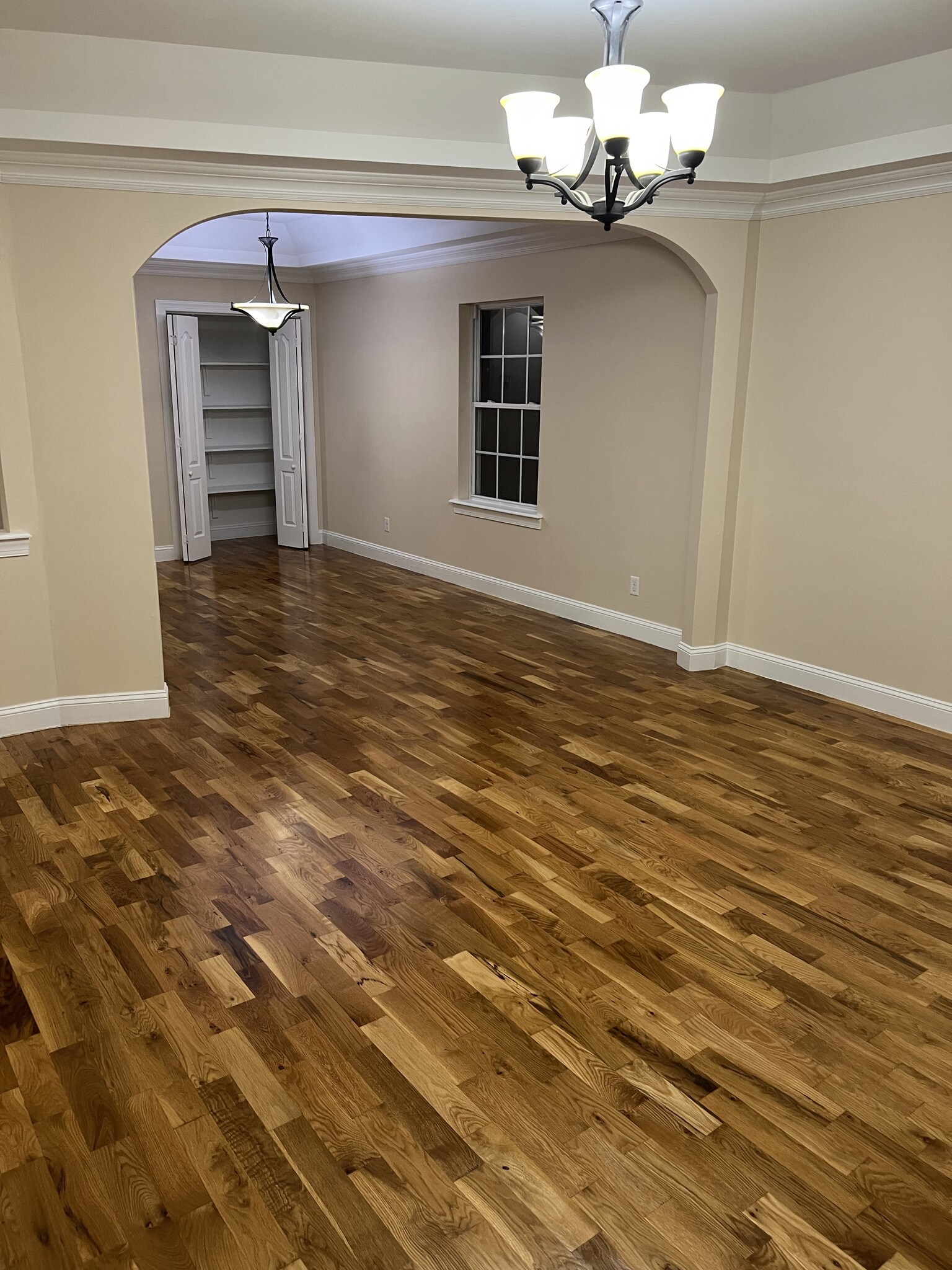 Building Photo - 9 Shephard Ave