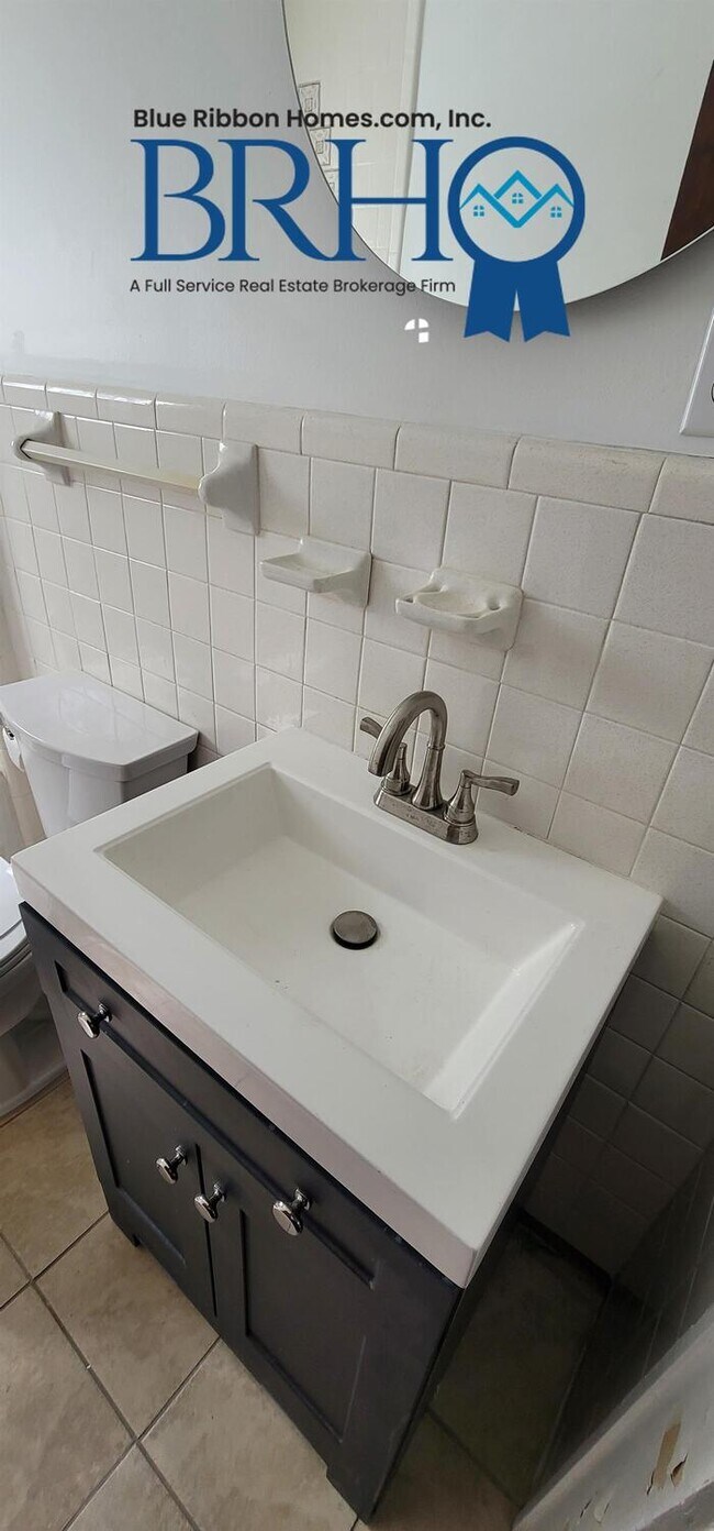 Building Photo - 4118 Holston Dr