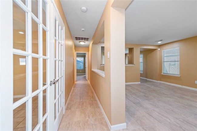 Building Photo - 21219 Misty Brook Bend Ln
