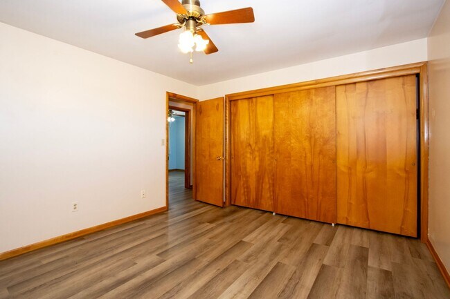 Building Photo - Charming Ranch Home