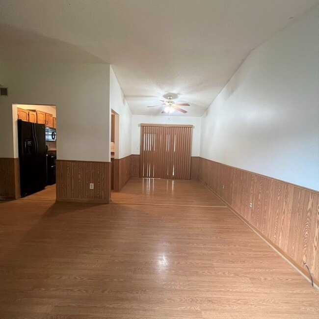 Building Photo - NE Rochester MN 4 Bedroom 2 Full Bathrooms...
