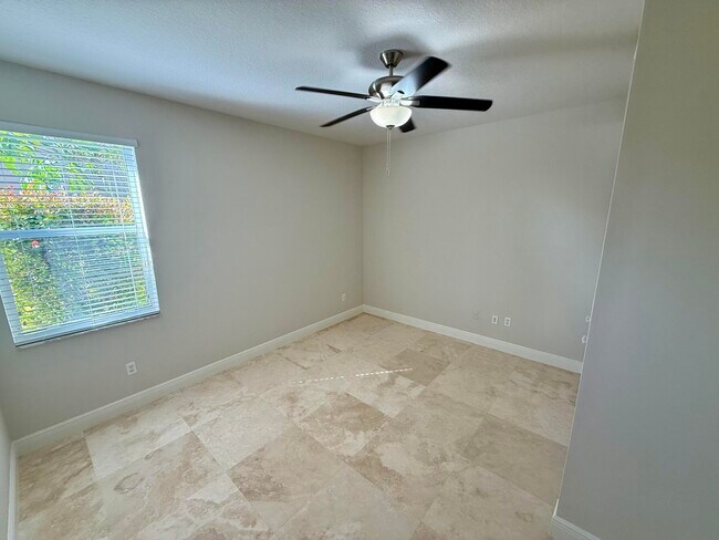 Building Photo - 6509 Stonehurst Cir