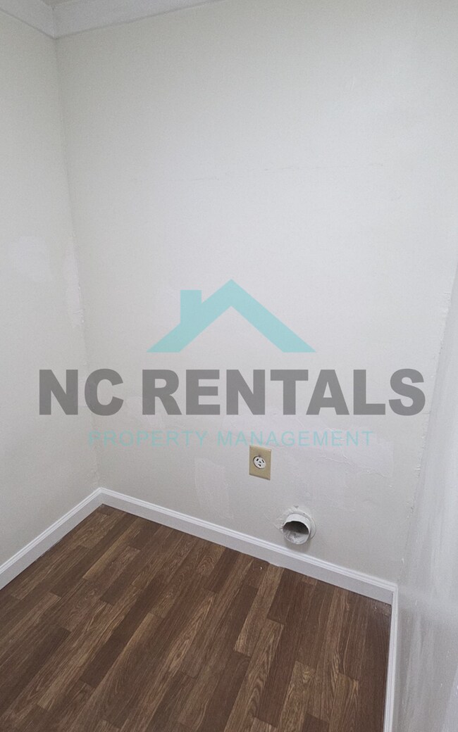 Building Photo - 8201 Stokesdale St