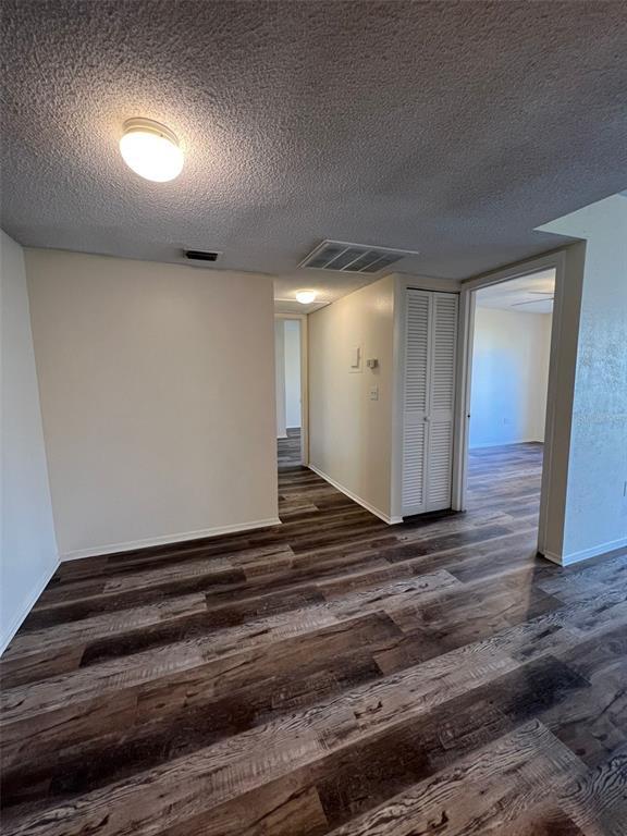 Building Photo - 6043 Village Cir S