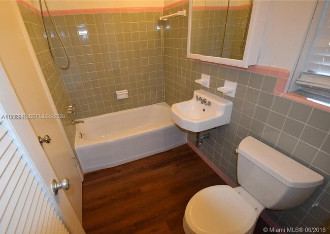 Building Photo - 800 Andalusia Ave