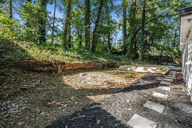 Building Photo - Fully Renovated Cottage near Downtown Smyrna!