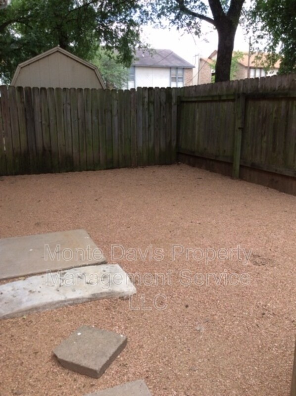 Building Photo - 11800 Alpheus Ave