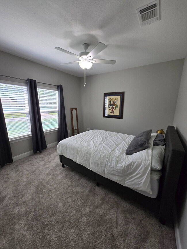 Building Photo - 13812 E El Bonito Dr